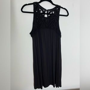 LOFT Size Medium Solid Black Crochet Neckline Sleeveless Swing Dress Flowy Light